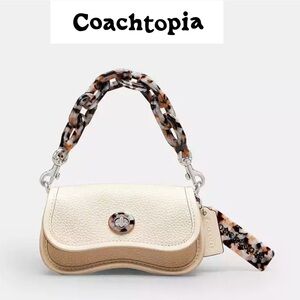 NWT! COACHTOPIA Wavy Dinky Cream Bag & Dustbag